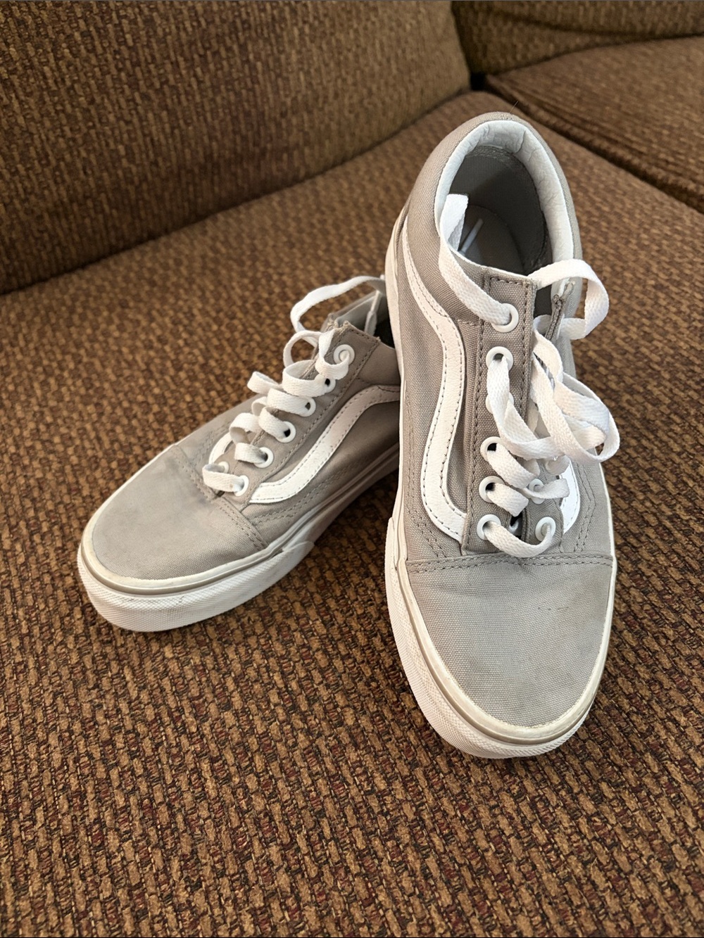 Vans Low Top Sneakers in Light Gray and White Trim (Size 5 Men; 6.5 Women)